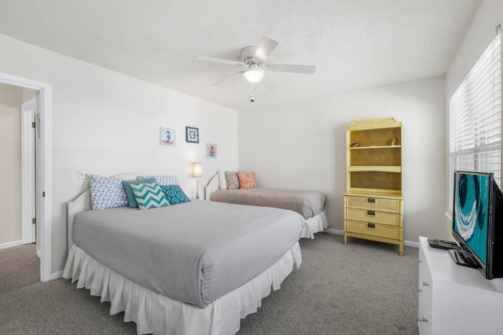 New! Steps To White Sand Beaches! Pool & Grill! 2Br 2Ba Panama City Beach Eksteriør billede